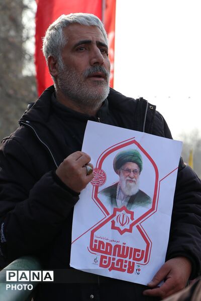 بدرقه پیکر مطهر شهدای حملات آمریکایی - صهیونیستی