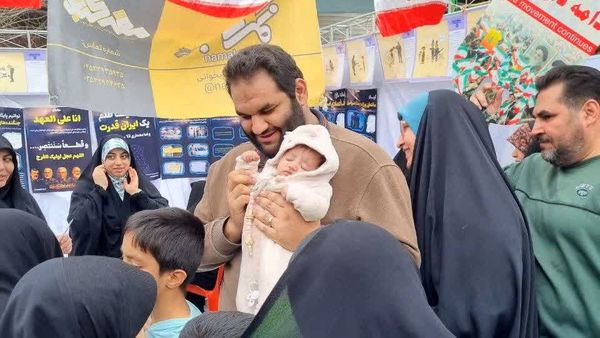 ۲۲ بهمن؛ نماد اتحاد ملی و یادآور ایستادگی برای آزادی و عدالت