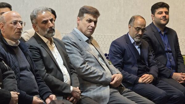 جلسه دوم هدایت تحصیلی ویژه پایه نهم دبیرستان دوره اول بعثت واحد۶ 