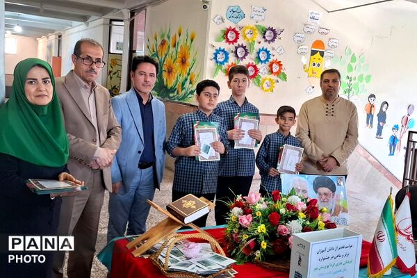 طنین نوای قرآن و هنر در دبستان ملاصدرا ،تجلیل از سفیران نماز تا برترین‌های پرسش مهر