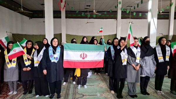 جشن روز دانش آموز دختران دبیرستان حضرت فاطمه و حضرت رقیه در مهدیه شهر بار نیشابور 