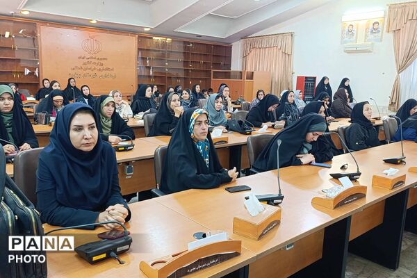 همایش «یاوران انرژی» و پویش «دو درجه کمتر» در بجنورد