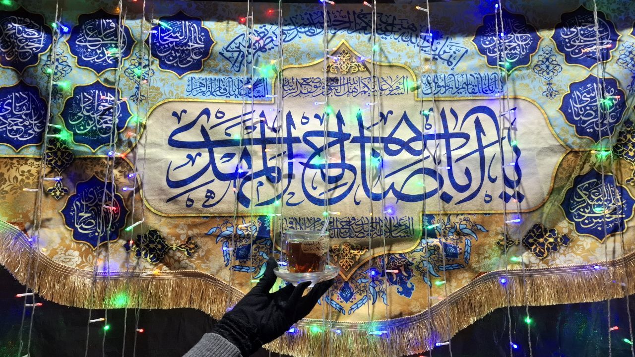 جلوه‌های پذیرایی موکب‌ها از زائران جشن‌های نیمه شعبان