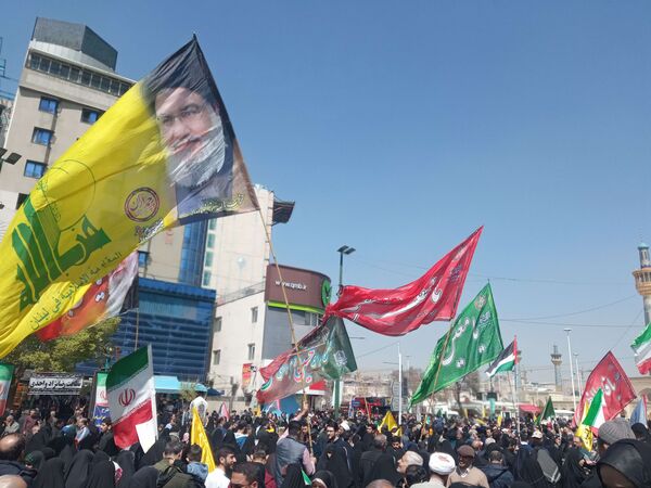 حضور پرشور مشهدی‌ها در راهپیمایی روز قدس؛ فریاد حمایت از فلسطین