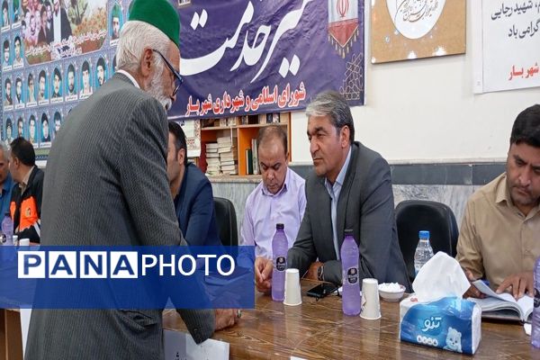 میز خدمت با حضور رؤسای ادارات در شهر بار