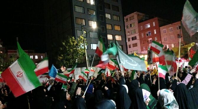 حضور پرشور مردم مقاوم کرج در راهپیمایی علیه رژیم غاصب اسرائیل 