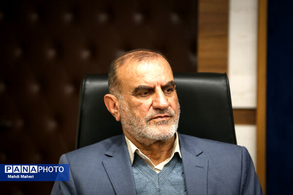 آیین رونمایی از درسنامه و محتوای آموزشی صبح رویش