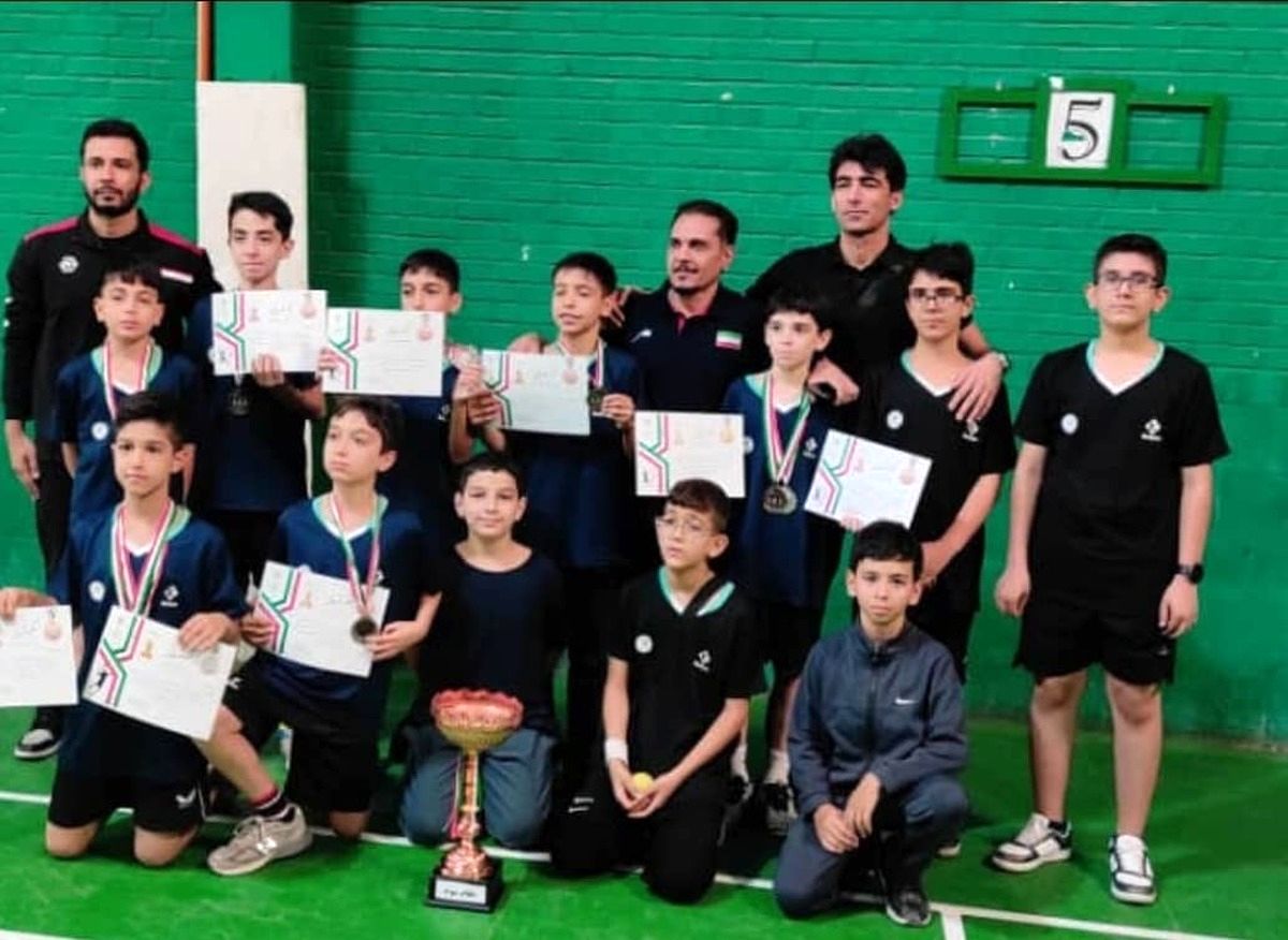 افتخارآفرینی دانش‌آموز منطقه ۱۴ تهران در مسابقات بدمینتون قهرمانی کشور