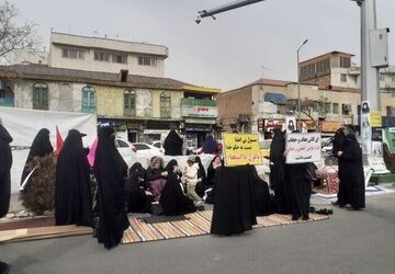 برخورد قاطع پلیس با تحصن غیرقانونی مقابل مجلس و پایان ۴۰ روز تجمع بدون مجوز 