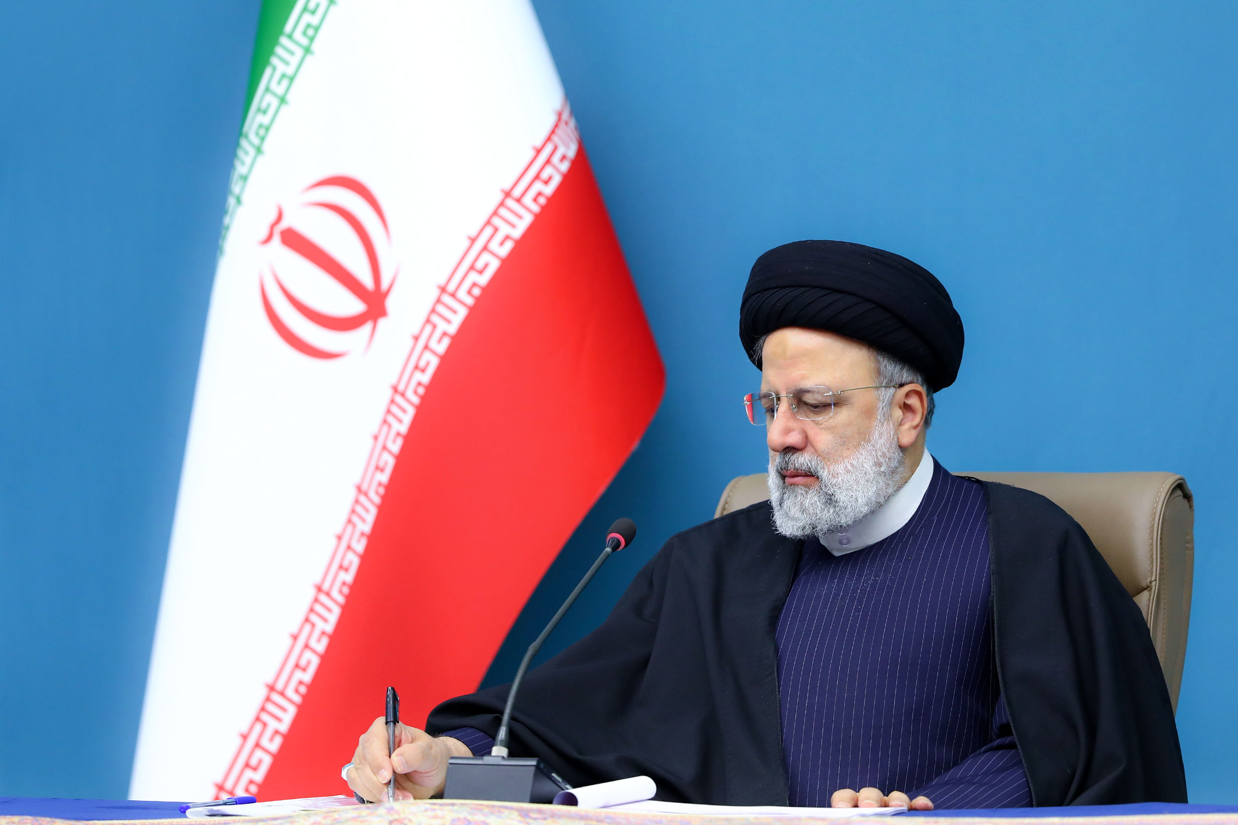 رئیسی ۳ قانون مصوب مجلس را برای اجرا ابلاغ کرد