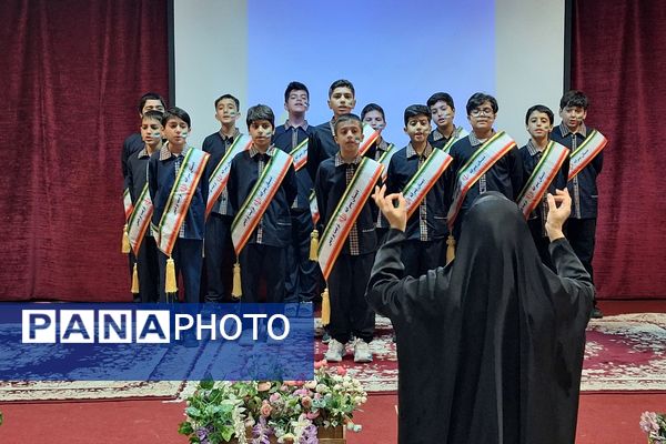 جشنواره دانش‌آموزی سرود در هنرستان سعادت پردیس 