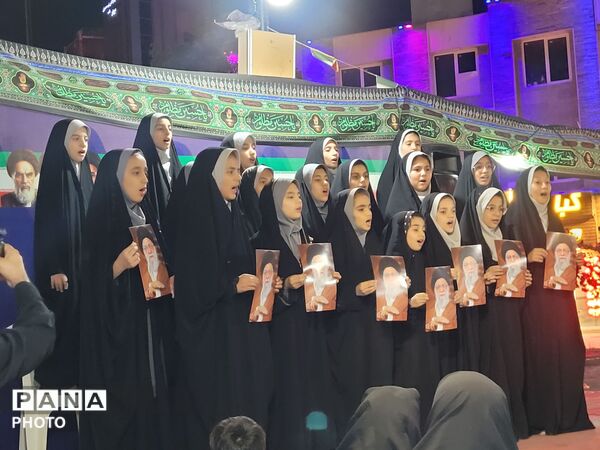 اجتماع دانش آموزان ناحیه سه در میدان احمدآباد