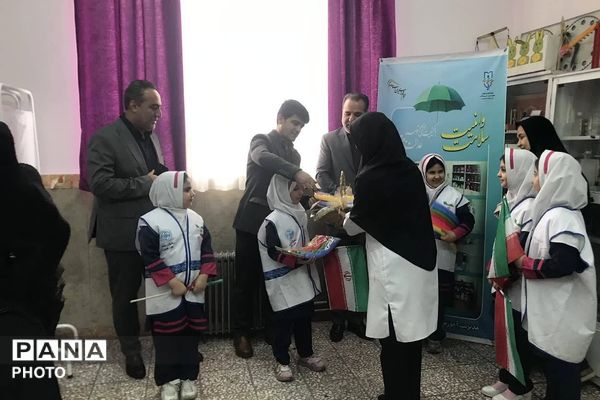 افتتاح اتاق بهداشت به مناسبت هفته سلامت در دبستان حنانه شهرری