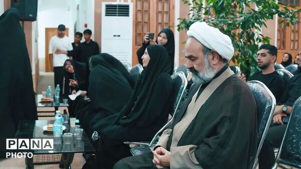 آیین افتتاحیه انجمن تخصصی شعر و ادب دانش آموزی