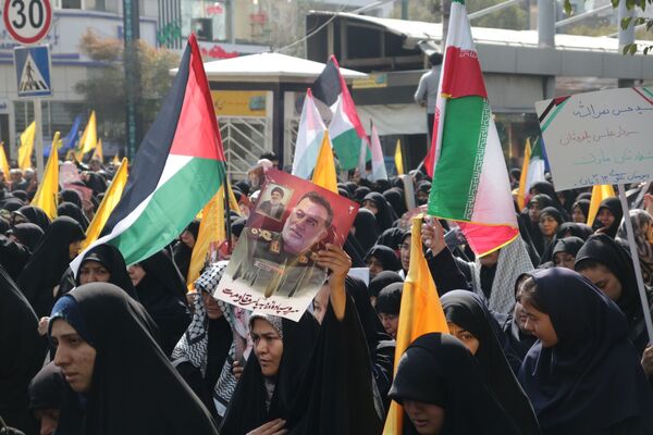 مراسم باشکوه تشیع شهید سردار نیلفروشان در مشهد مقدس 