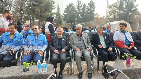 مانور زلزله استانی در هنرستان دخترانه محمودیه ناحیه ۶(2)