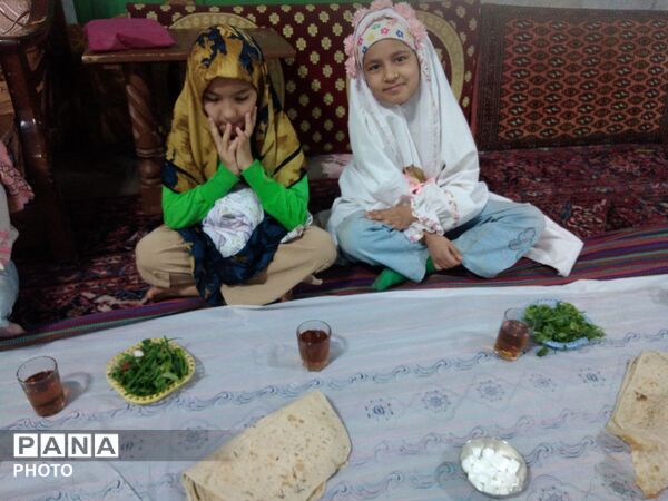 نماز جماعت و افطاری در شب سوم ماه مبارک رمضان  