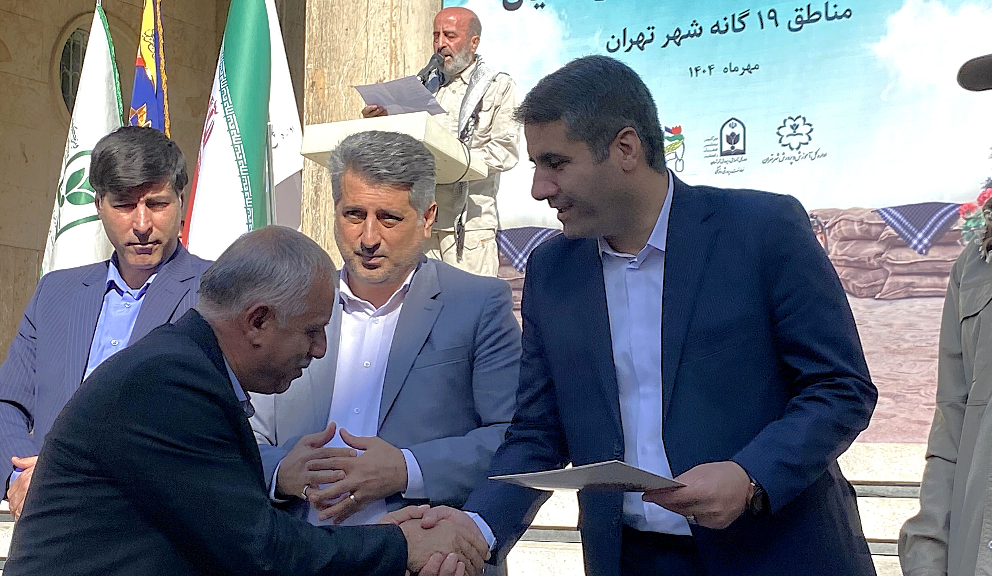 برگزاری صبحگاه مشترک بسیج فرهنگیان به مناسبت هفته دفاع مقدس