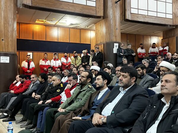 همایش دهه بصیرت و مقاومت در تویسرکان با حضور رئیس جمعیت هلال‌احمر کشور