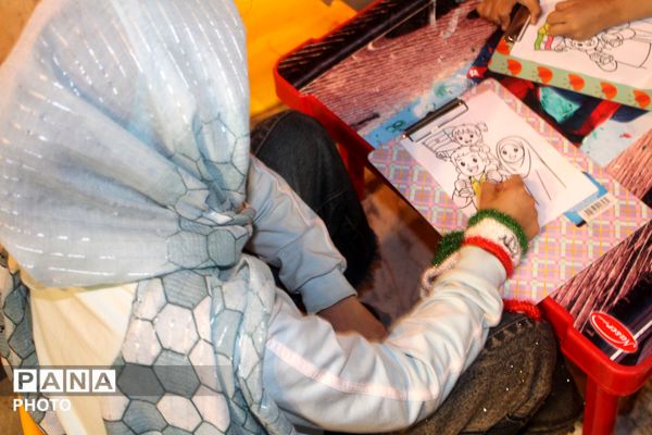  غرفه کودک در حسینیه امام خمینی (ره)