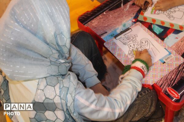  غرفه کودک در حسینیه امام خمینی (ره)