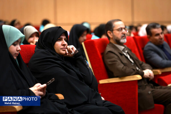 مراسم آموزش کاروان‌های عمره دانش‌آموزی به دانش‌آموزان عازم سرزمین وحی