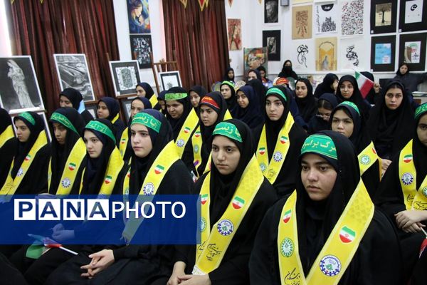 همایش «یاوران انقلاب» پیشتازان هنرستان شهریار تبریز