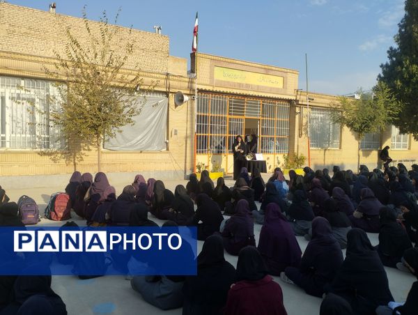 برگزاری سوگواره حلوا در دبیرستان دخترانه رفعت