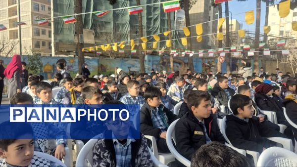 چهل و هفتمین بهار آزادی زنگ انقلاب به صدا درآمد