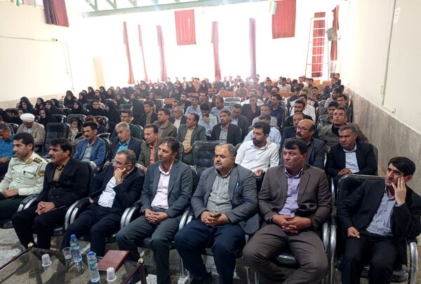 جشن بزرگداشت مقام معلم در شهرستان فلارد