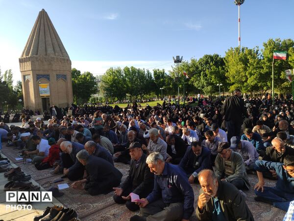 دعای پر فیض عرفه و مناجات عاشقانه امام حسین«؏» در آستان مقدس حضرت حقوق نبی«؏»