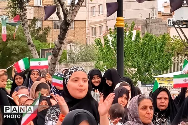 همایش مادر و دختری جان فدا در بهارستان دو