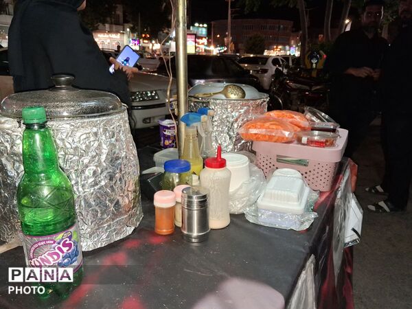 خدمات رسانی موکب های مردمی حسینه فضل 
