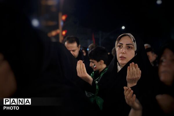 مردم گرگان همچنان در سنگر خیابان