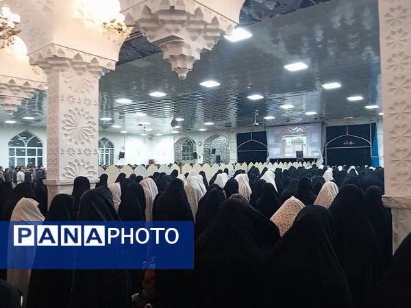 نماز جماعت همزمان با شب لیلة الرغائب در شهرستان کاشمر 