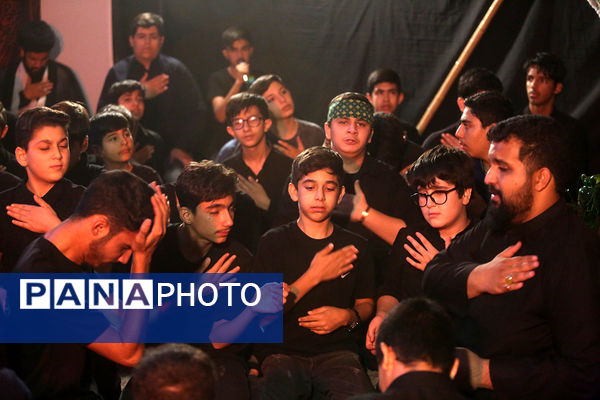 محفل عزاداری نوجوانان فاطمی در دهه اول محرم الحرام