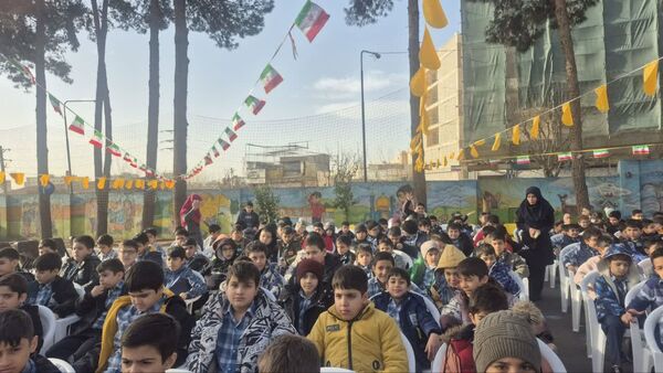 چهل و هفتمین بهار آزادی زنگ انقلاب به صدا درآمد