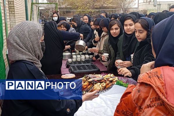 جشن میلاد حضرت فاطمه زهرا (س) در مدارس کهریزک 