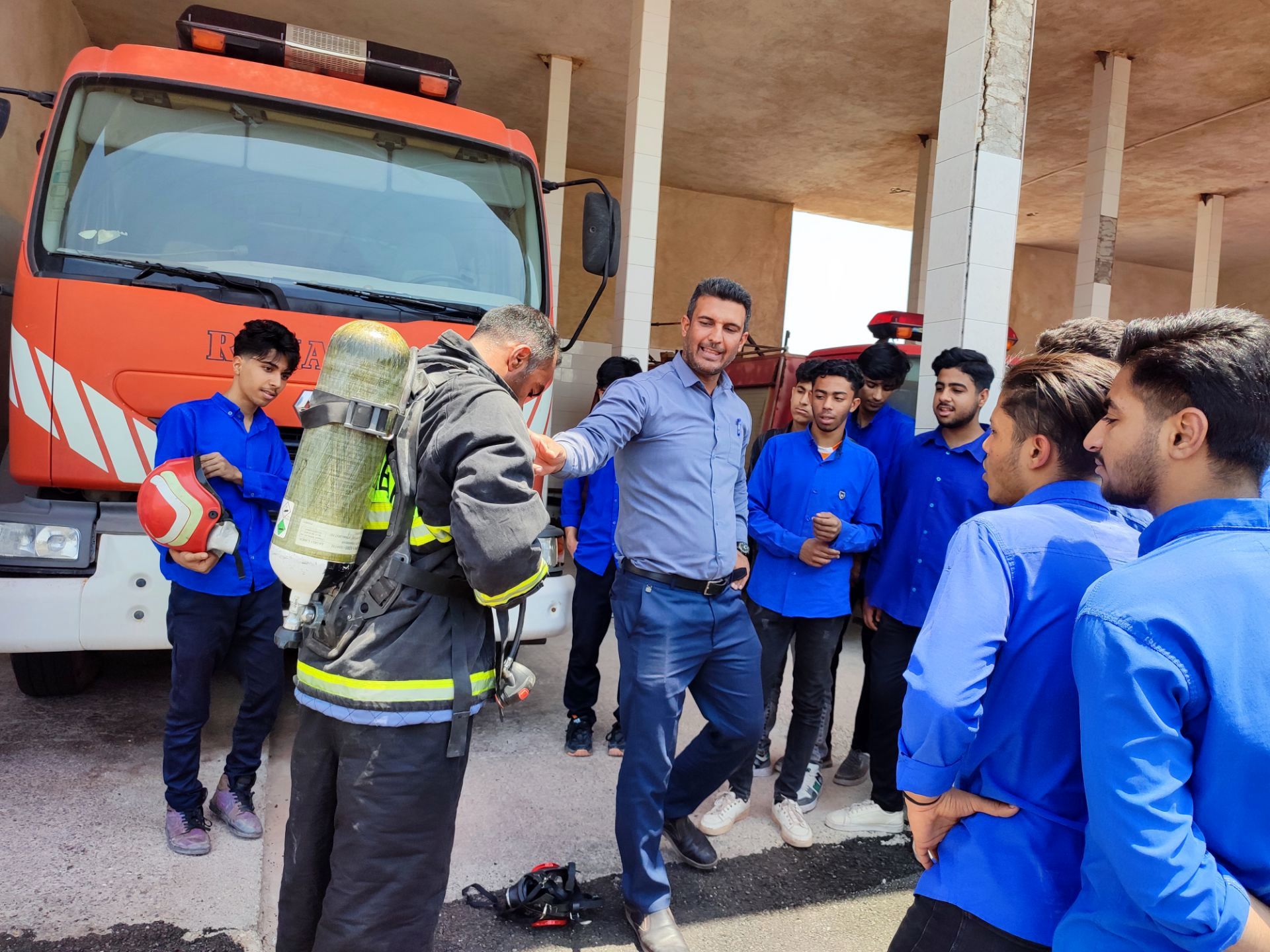 آشنایی با مشاغل در هفته مشاغل در حاجی‌‌‌آباد