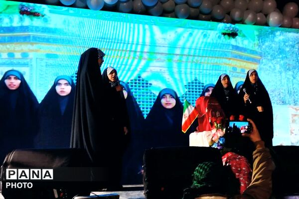 نماد ایستادگی مردم شیراز