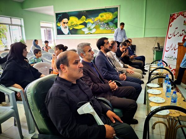 بازدید مدیرکل آموزش و پرورش استان چهارمحال وبختیاری در آموزشگاه استثنائی امید شهرستان بروجن 