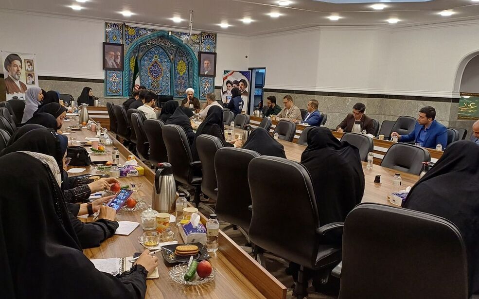 هم‌افزایی دفتر امام جمعه اندیشه و مدارس اندیشه شهرستان شهریار برای آغاز سال تحصیلی