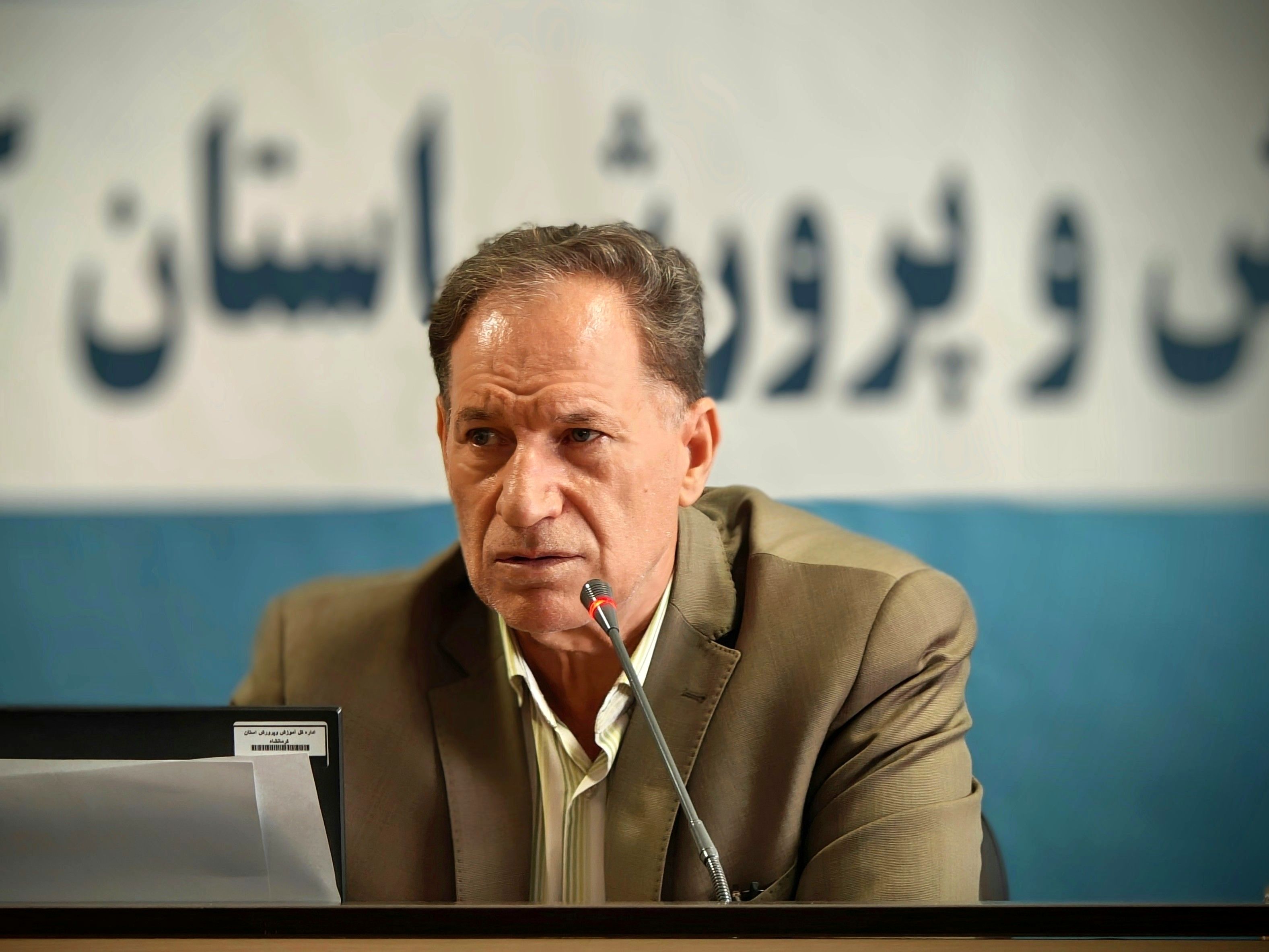 تبریک مدیرکل آموزش و پرورش استان کرمانشاه در آغاز هفته نکوداشت مقام معلم