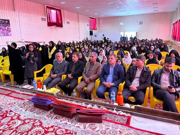 تجلیل ازبرگزیدگان مسابقات شهرستان خلیل آباد