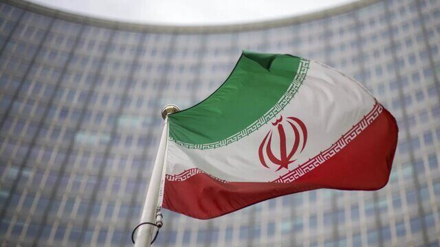 شرمن: ترامپ قصد مذاکره با ایران و دستیابی به یک توافق بهتر را دارد