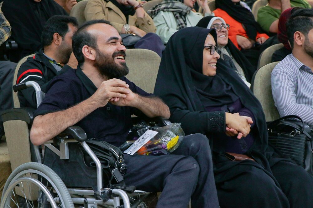 دورهمی متاهلین با حضور استاد انوشه