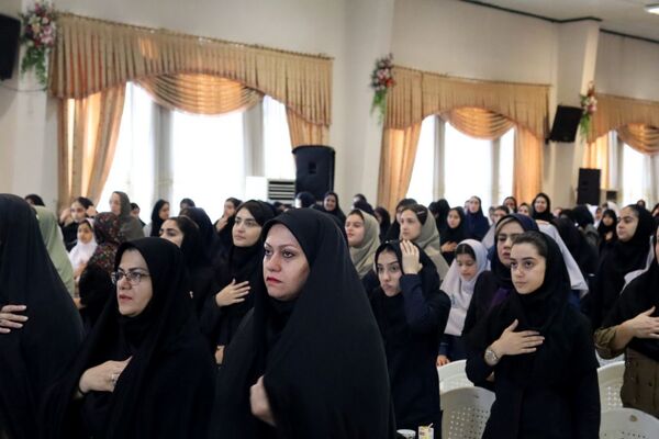 تجلیل از برگزیدگان جشنواره‌های فرهنگی و هنری دانش‌آموزان مازندران