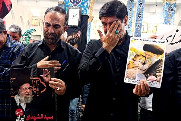 مراسم جاماندگان تشییع رهبر شهید در اسلام آباد غرب