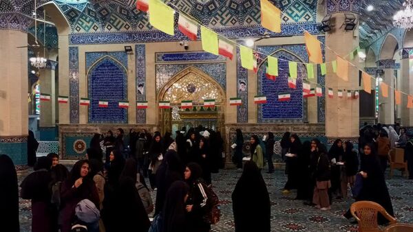 ضیافت همدلی و معنویت بسیجیان دبیرستان برازنده مقدم یک یزد