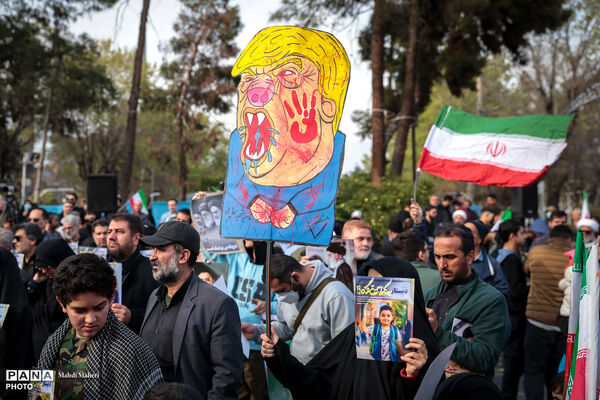 تجمع بزرگ هم‌عهدی‌ نوجوانان با رهبری معظم انقلاب اسلامی